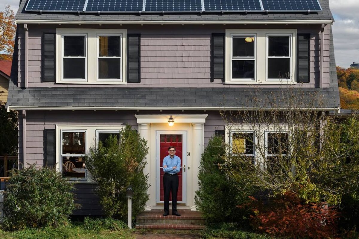 What You Need to Know About Solar Batteries